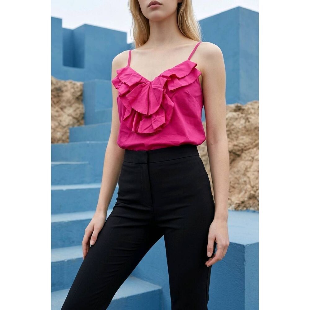 💜Mossimo Fuchsia Ruffled Chest Sleeveless Top Small